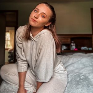 Get to know me! 💖😻🐰